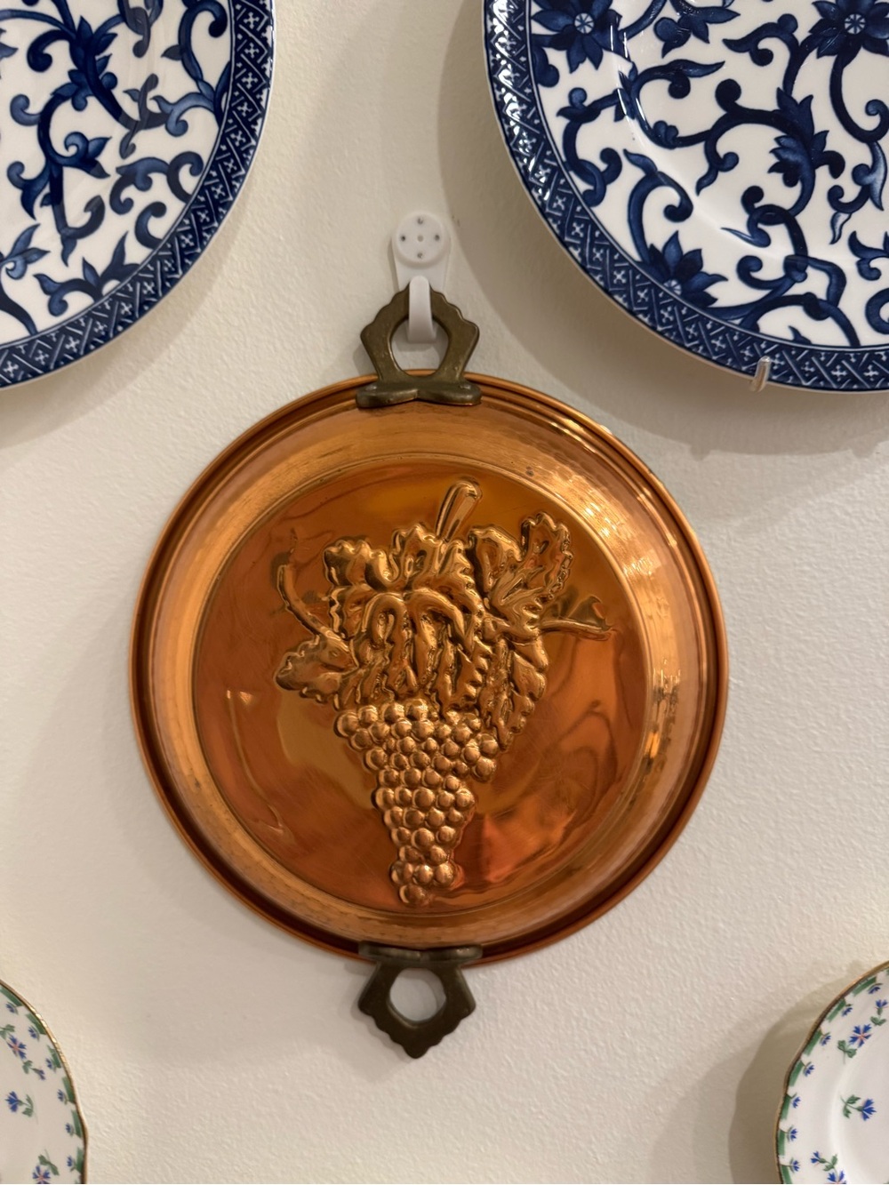Decorative Copper Grape Medallion Wall Plate - Copper
